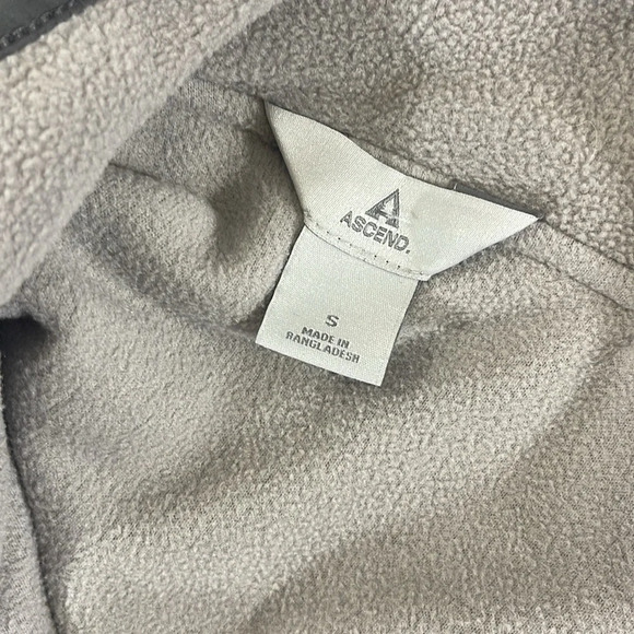 Ascend fleece jacket womens small - Picture 7 of 8